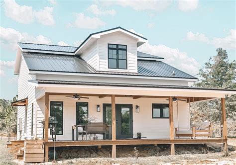 modern farmhouse metal siding